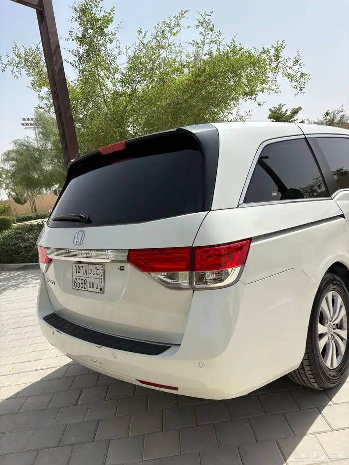 للبيع هوندا أوديسي موديل 2015 فل من مبيعات وزارة التنمية 5