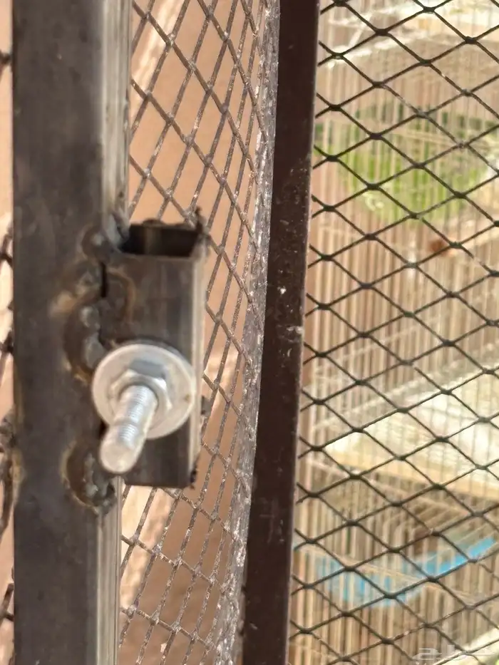 قفص. كبير. متر في متر ونصف ارتغاع. 1