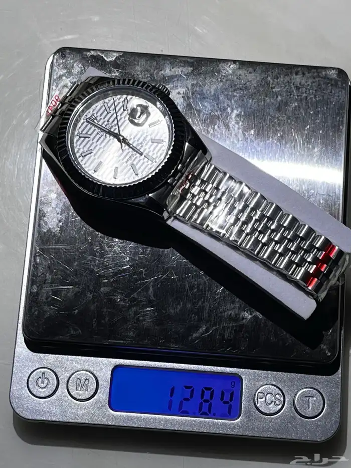 ساعات براندات رجالي ونسائي 39