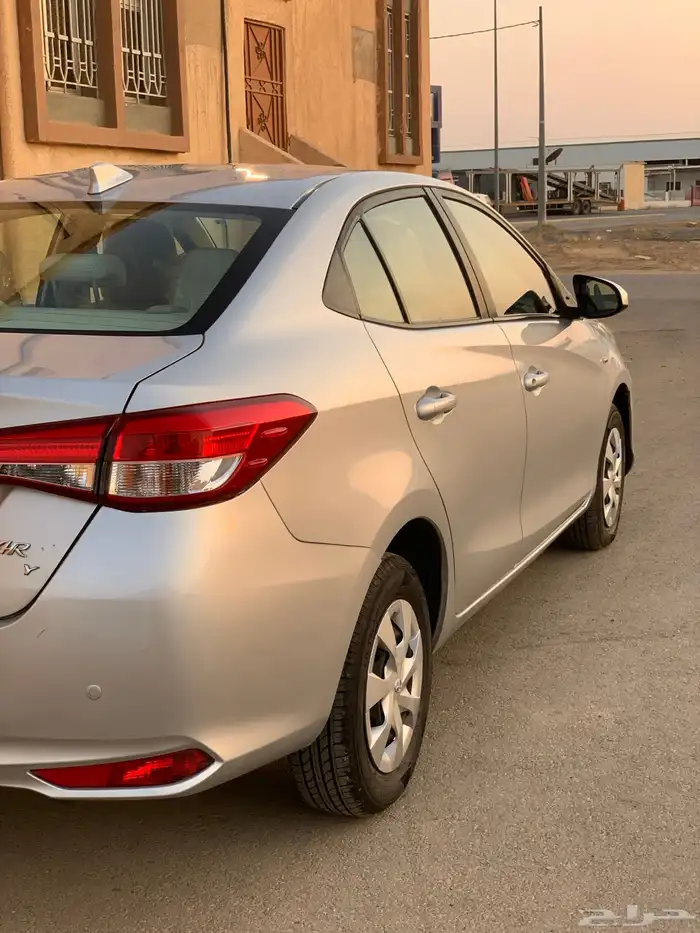 للبيع يارس 8