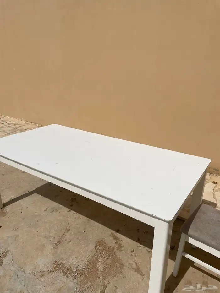 طاوله بحاله جيده 3