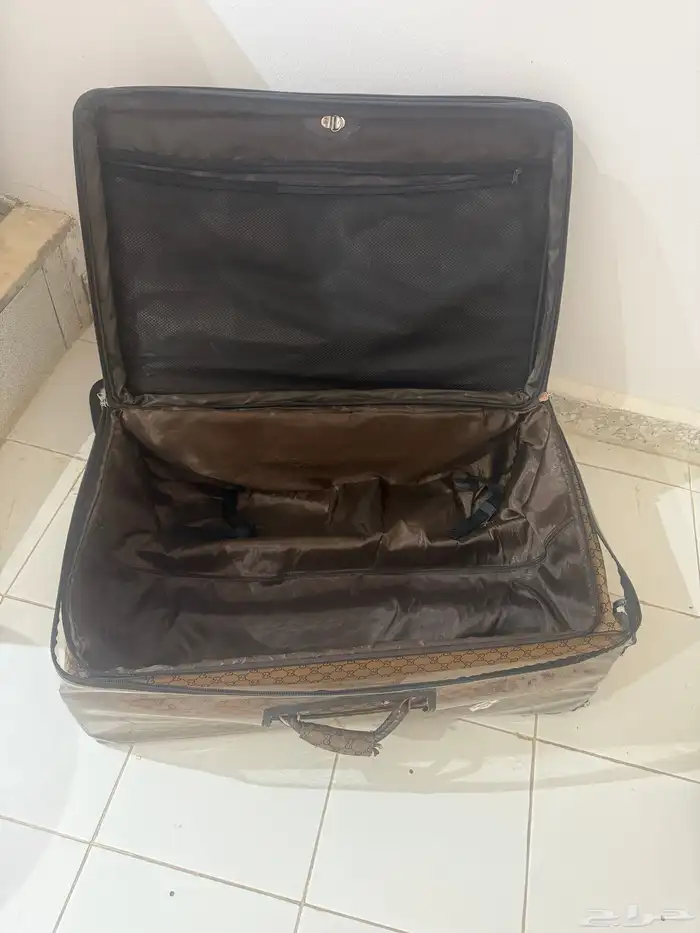 شنطه سفر قوتشي 1