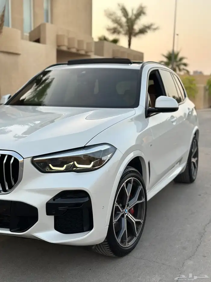 بي ام X5 موديل 2022 ماشي 40 الف فقط ضمان وصيانه مجانيه 1