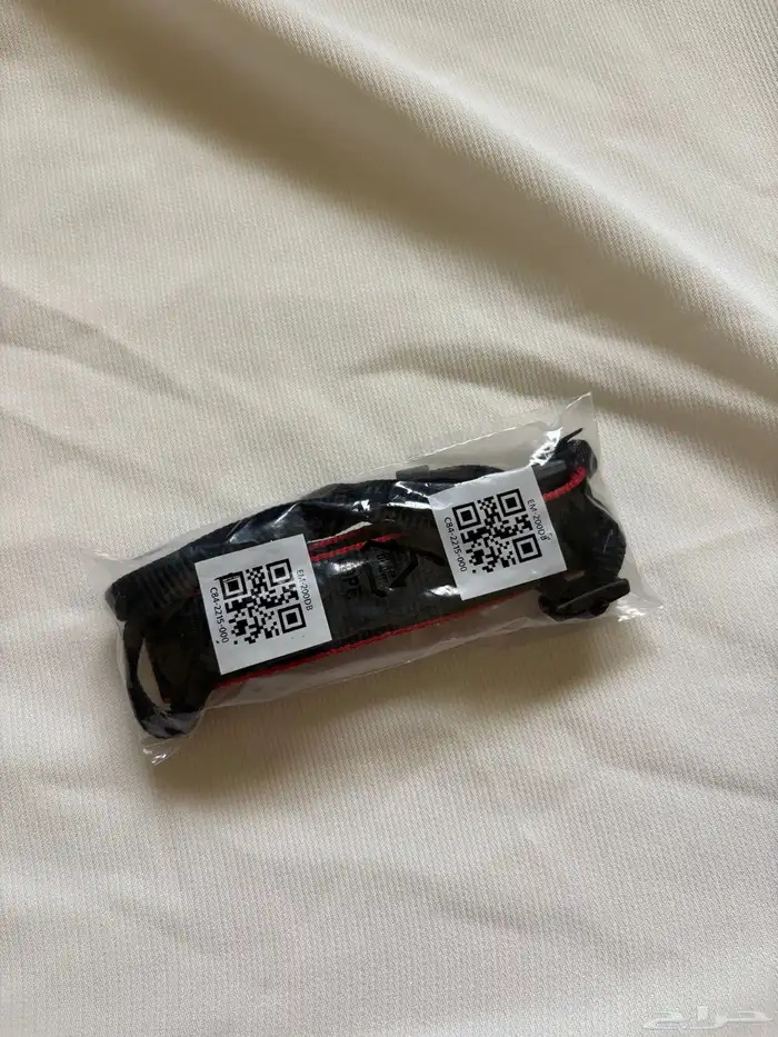 كاميرا Canon R50 بكامل الملحقات 6