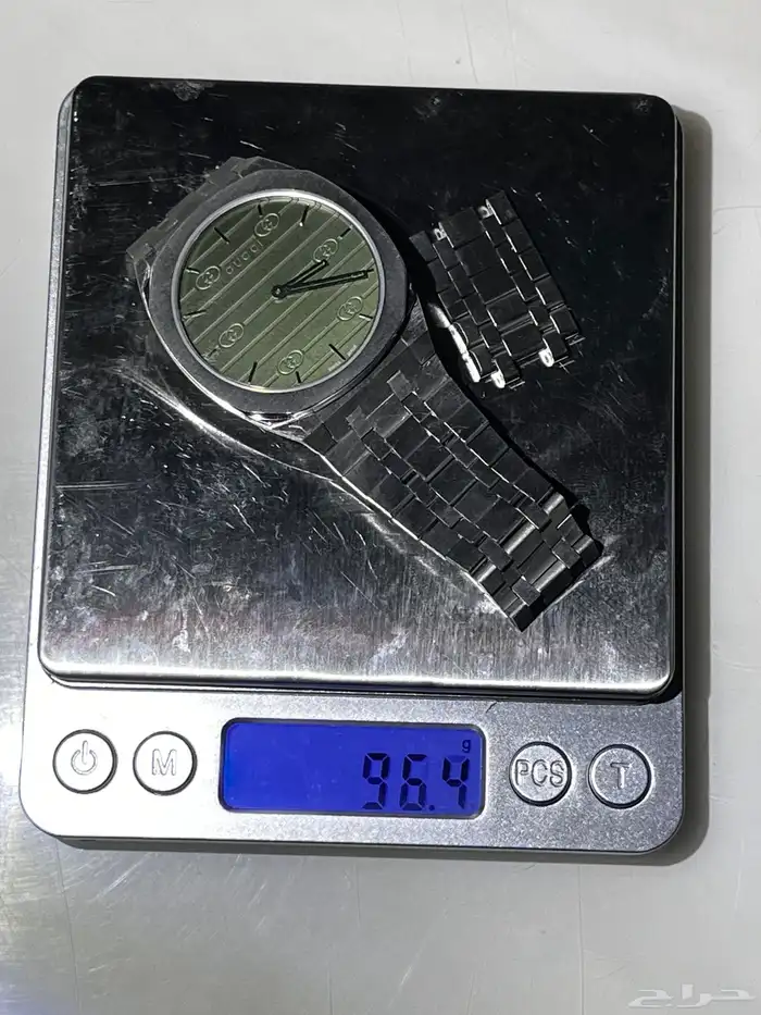 ساعات براندات رجالي ونسائي 35