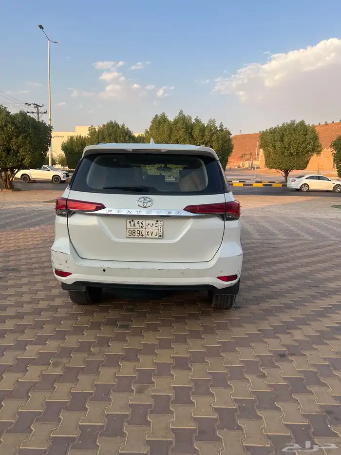 للبيع سياره 1