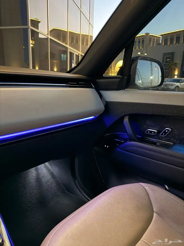 رينج روفر SPORT 2023 10