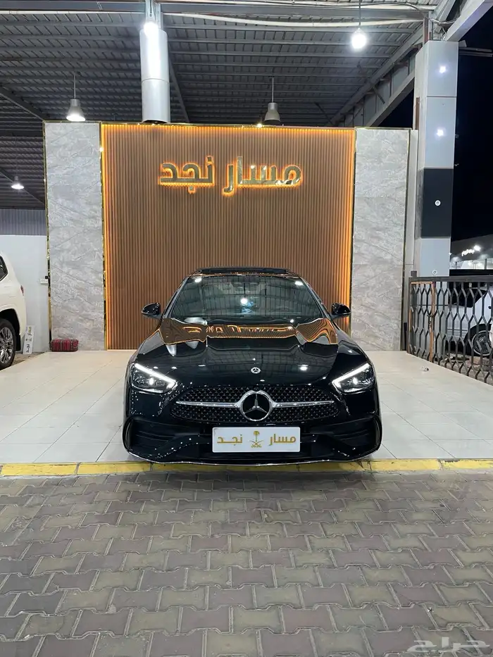 مرسيدسC300 موديل 2023 فل كامل 1