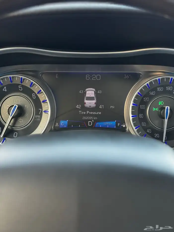 كرايزلر هيمي V8 5.7 موديل 2015 22