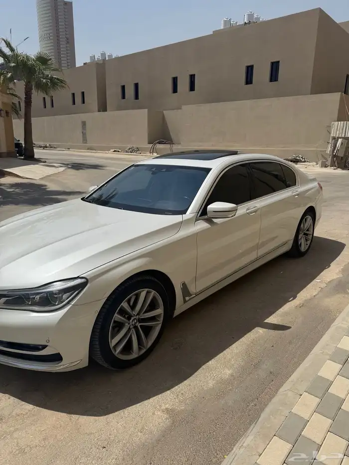 BMW 2018 - 740 - وكالة بفضل الله 11