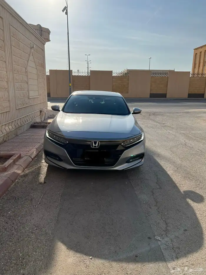 هوندا اكورد فل كامل ممشى قليل 1