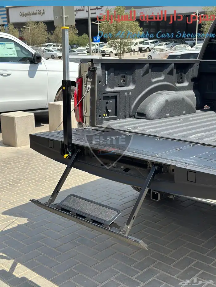 فورد F150 XLT V8 لون حصري سعودي 17