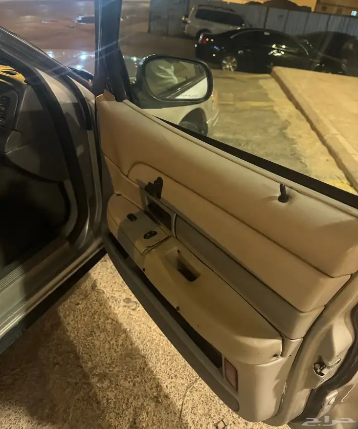 فورد فكتوريا مرشوش كامل 24