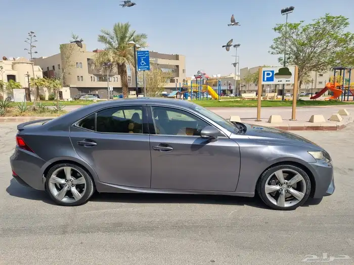 لكزس IS-350 للبيع 2