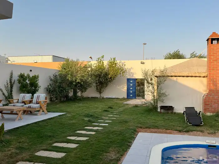 شاليهات تاجير يومي مسابح متدرجة متاح الحجز السبت ب 300ريال 1