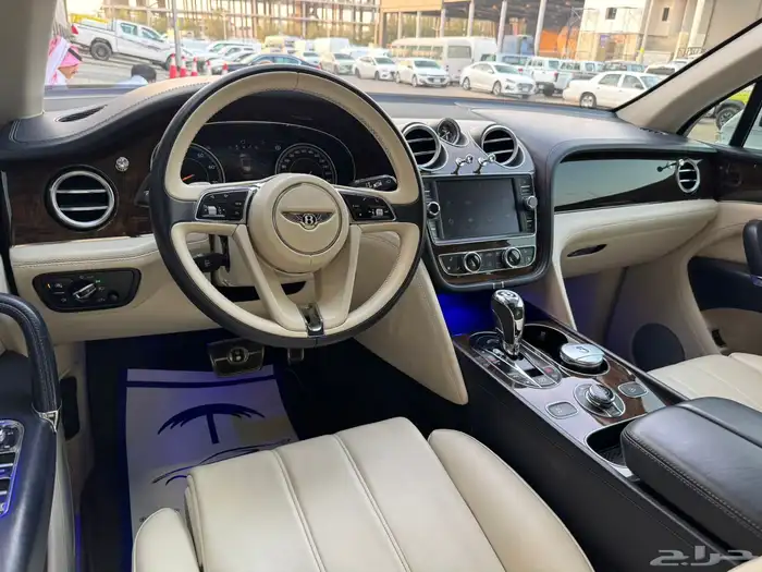(( تم البيع )) بنتلي بنتياقا 2019 V8 4
