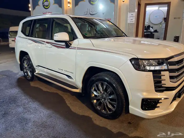 تويوتا لاندكروزر GXR2024 L5 وارد الساير وكاله 8