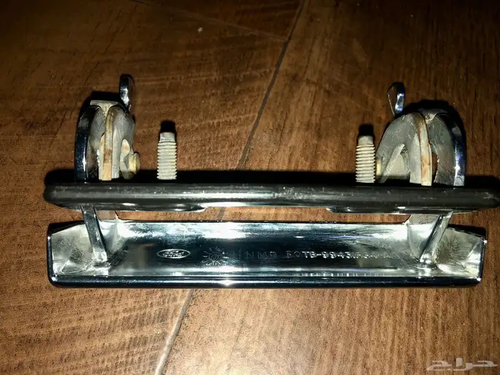 مقبض باب صندوق فورد بيك اب 1