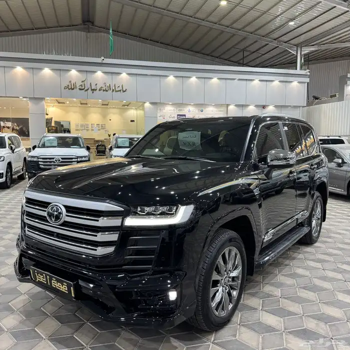 لاندكروزر - VXR - خليجي - مستعمل - 2025 1