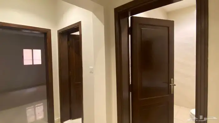شقة للإيجار في حي الريان 4