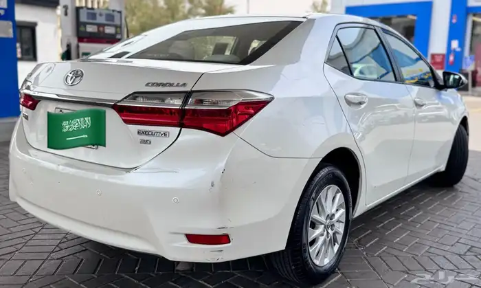 كورولا حجم مكينة كبير 2000cc 4