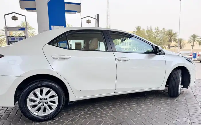 كورولا حجم مكينة كبير 2000cc 3
