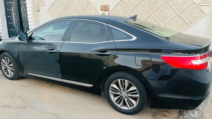ازيرا جراندور 2015 3