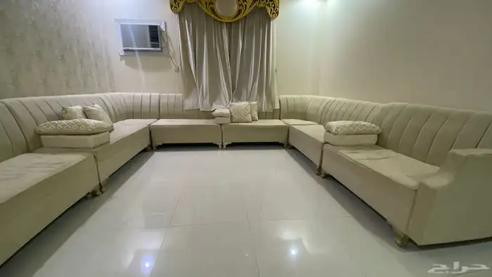 كنب نظيف استخدام 7 شهور ( السفنج والخشب سليم ) نظيف جدا 0