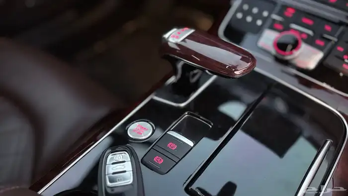 اودي A8L 2014 ( مخزن ) 47