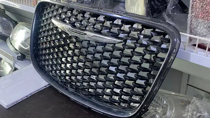 شبك كرايزلر s300 2021 اصلي وكالة مستخدم 2