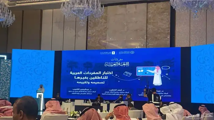 تاجير شاشات واضائات وسستم صوت وخشب 65