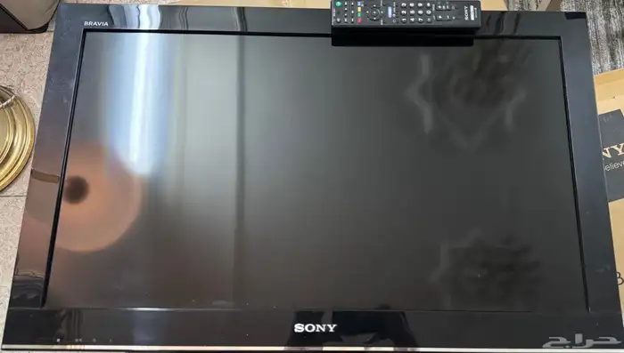 ( أغراض للبيع ) تلفزيون مسرح منزلي طاولتين 2