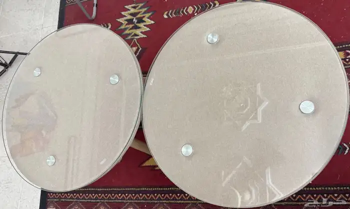 ( أغراض للبيع ) تلفزيون مسرح منزلي طاولتين 6