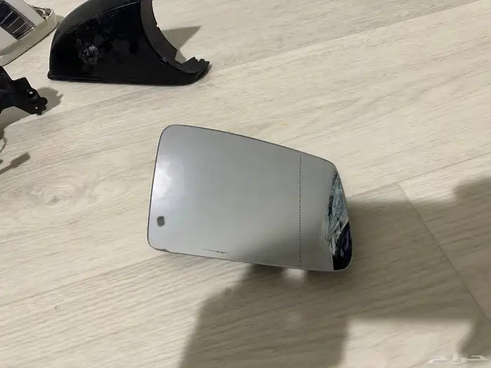مراية جهة الراكب E300 موديل 2012 6