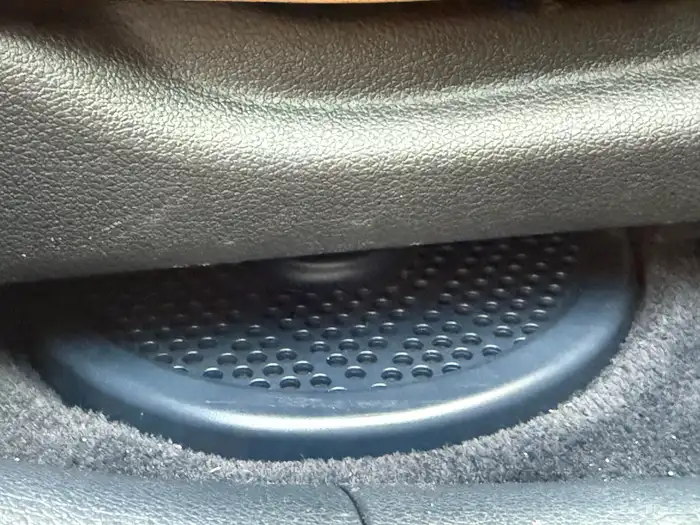 جنسس GV 80 2021 43