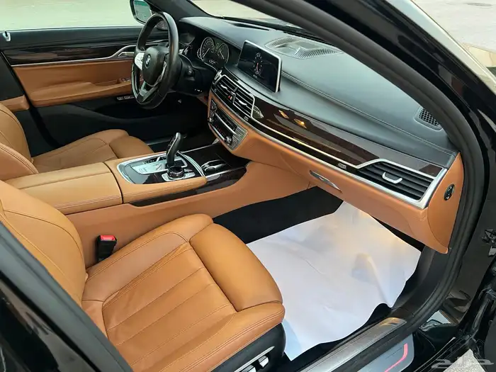 بي ام دبليو ( 750 LI ) الموديل 2016 فل ممشى قليل شبه جديد 27