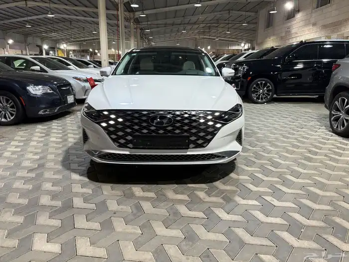 هيونداي ازيرا 2022 1