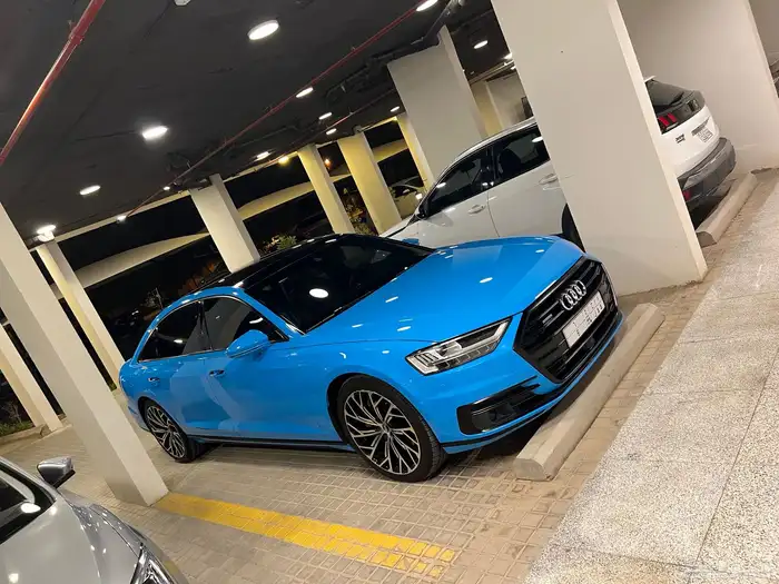 اودي A8 بلو ميامي 2019 17