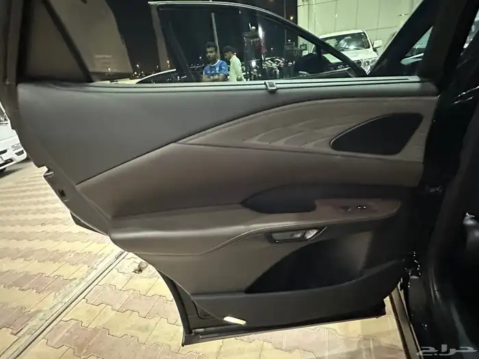 لكزس RX350 h موديل 2023 فل كامل هايبرد 11
