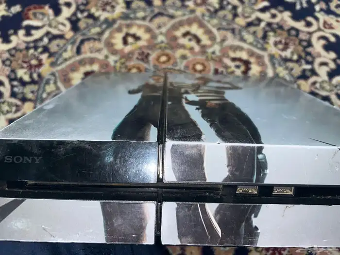 سوني 4 نظيف جدأ . 1