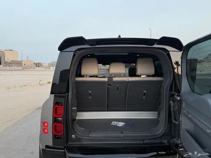 للبيع ديفندر 2022 HSE 90 9