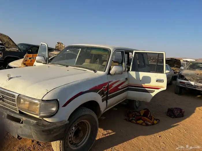 جيب صالون تشليح قطع غيار 5