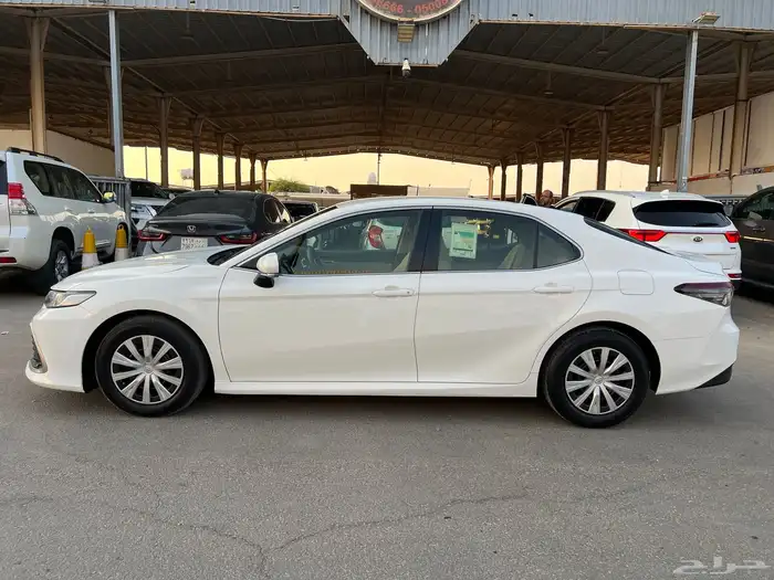 تويوتا كامري 2022 استاندر 4