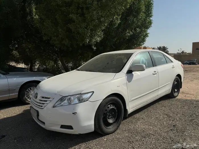 كامري 2008 بيضاء للبيع 2
