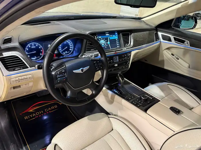 جنسس 2015 G80 رويال V8 (عرض اليوم الوطني ) 5