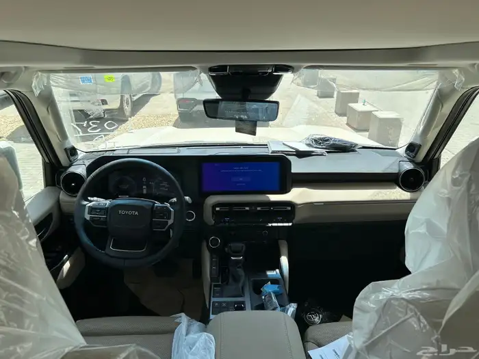 تويوتا  برادو VXL-3 بنزين فل كامل ابيض 286000 شامل الضريبة 10