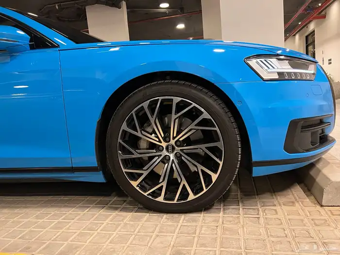 اودي A8 بلو ميامي 2019 28