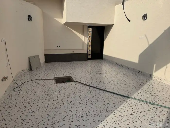 ادوار فاخره للبيع في حي بدر الشفا 0