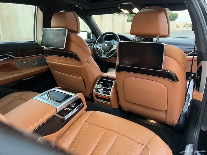 بي ام دبليو ( 750 LI ) الموديل 2016 فل ممشى قليل شبه جديد 23