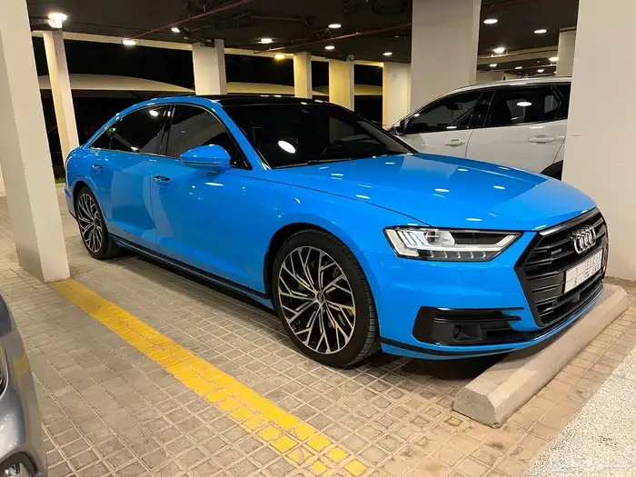 اودي A8 بلو ميامي 2019 31